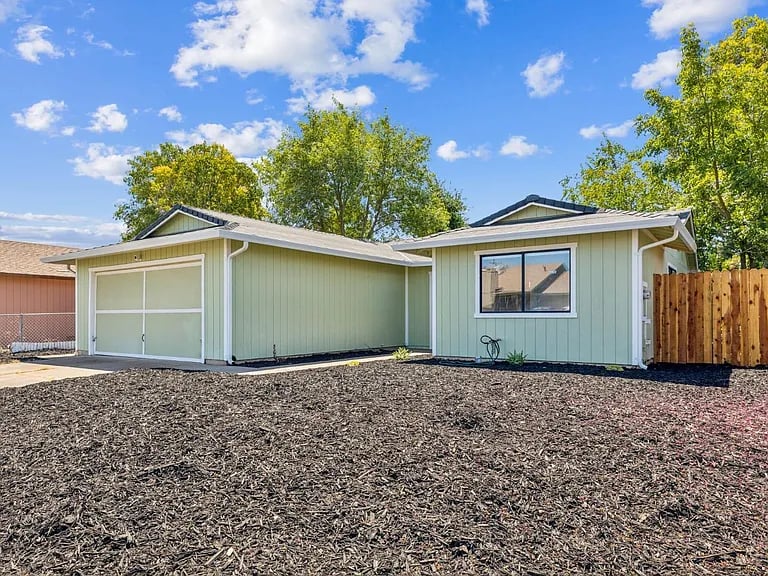 5024 N Clover Glen Way