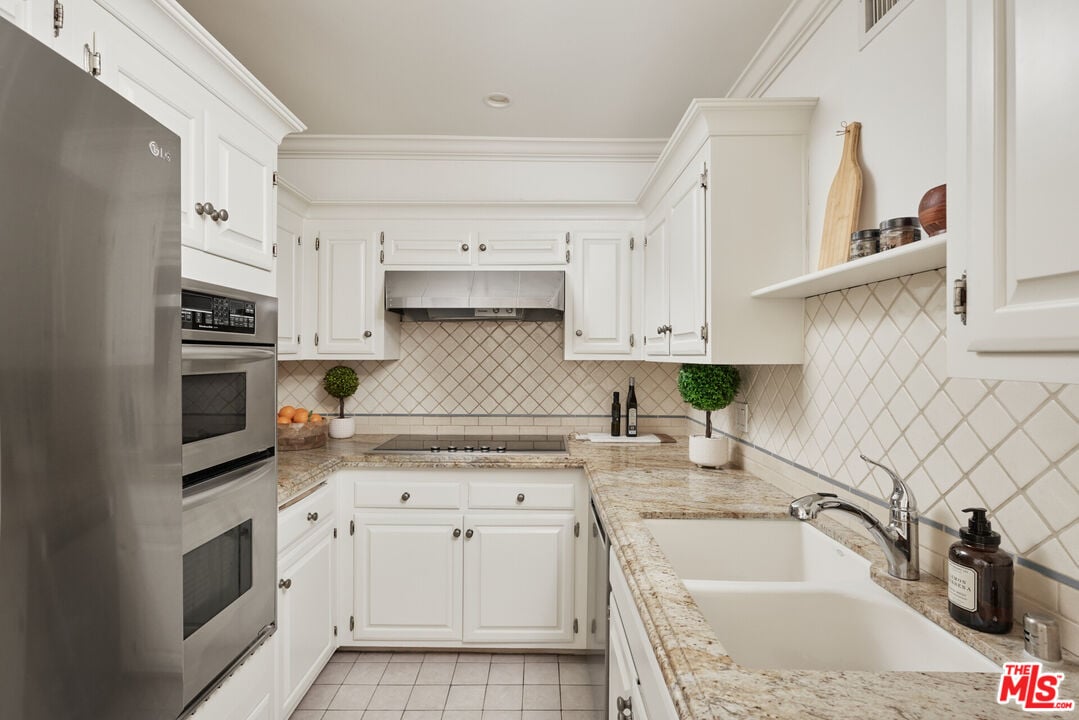 8963 Burton Way Unit: 104