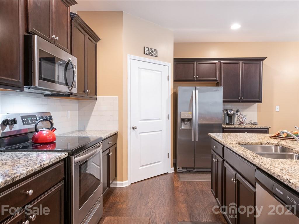 1223 Kent Downs Ave #62