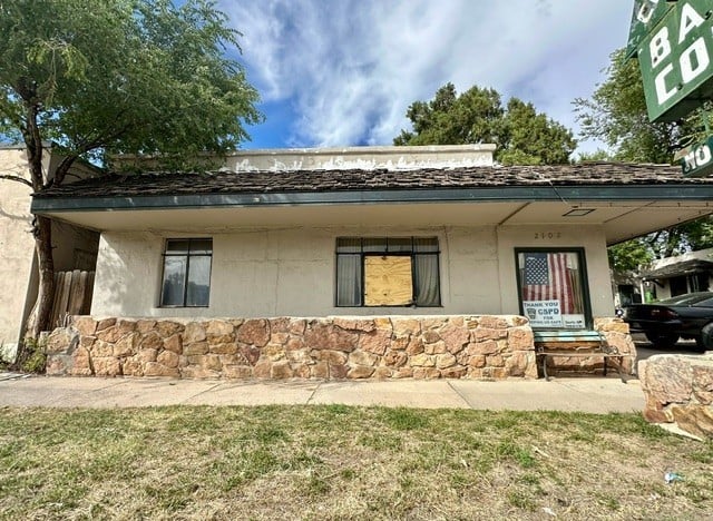 2100 E Platte Avenue