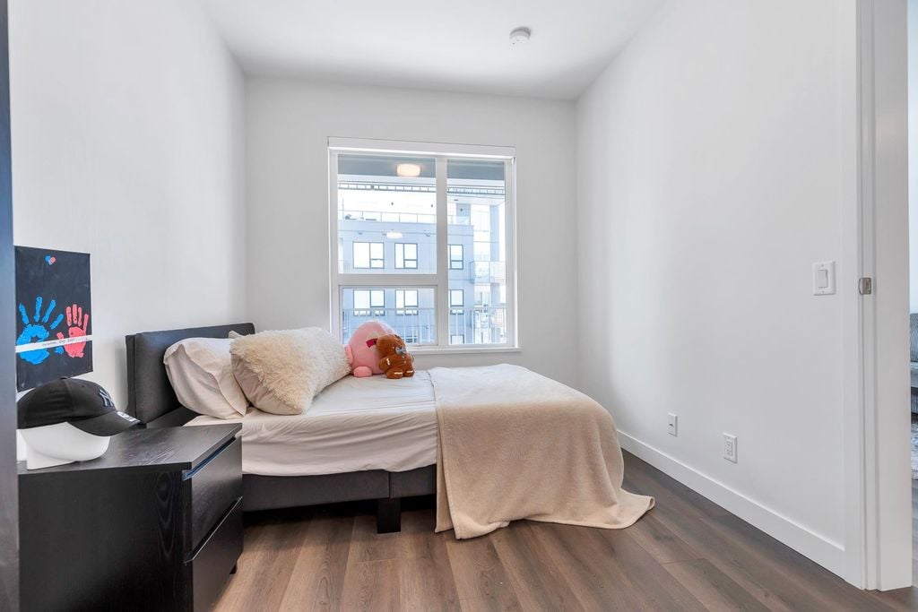 648 Lea Ave, #305