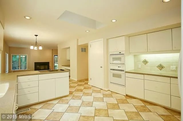 10110 Walker Woods Dr