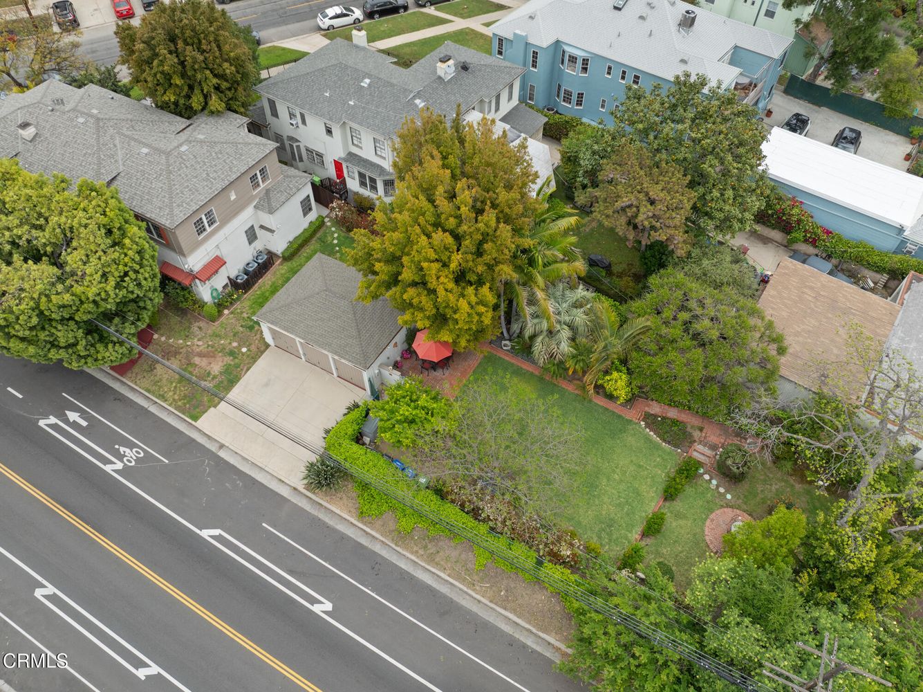 3272 Rowena Ave