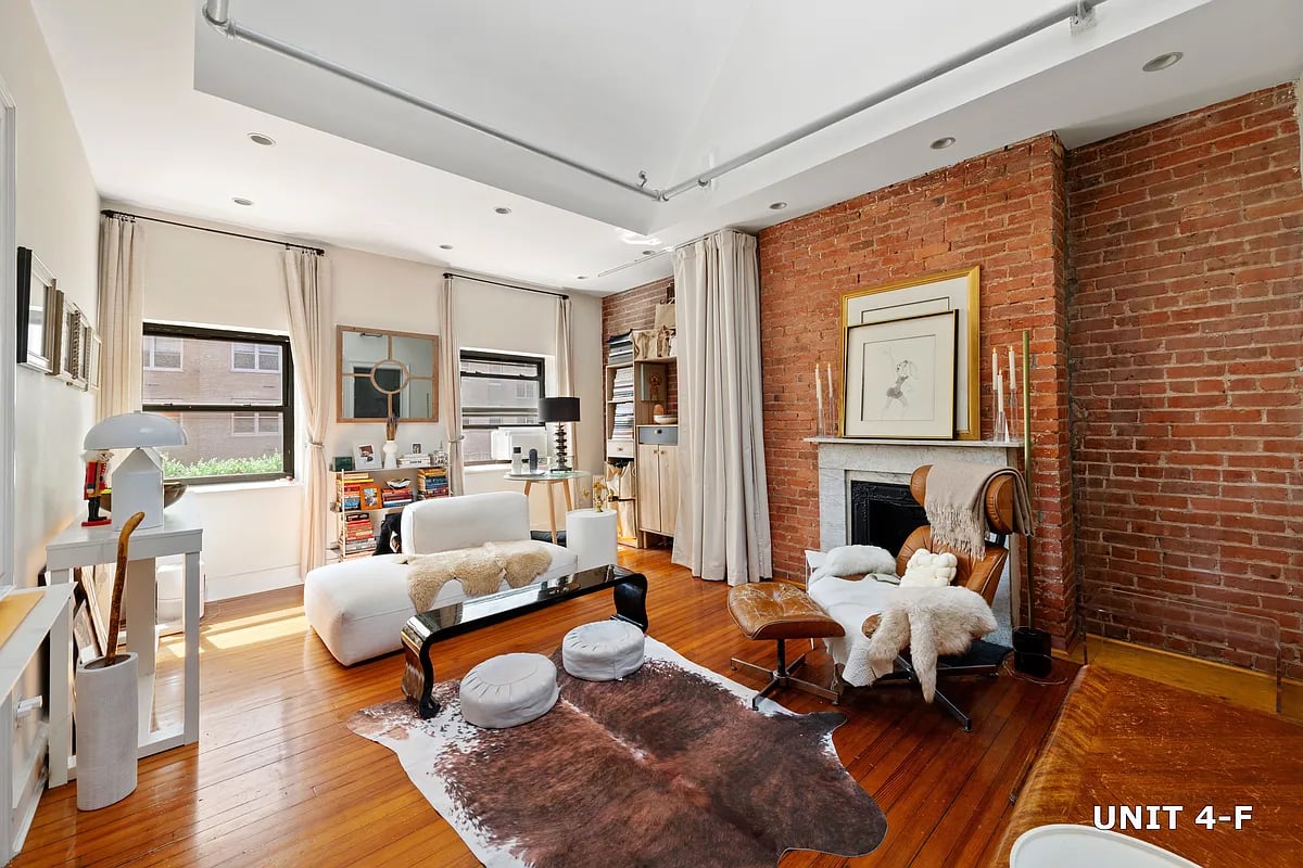 23 East 9th Street