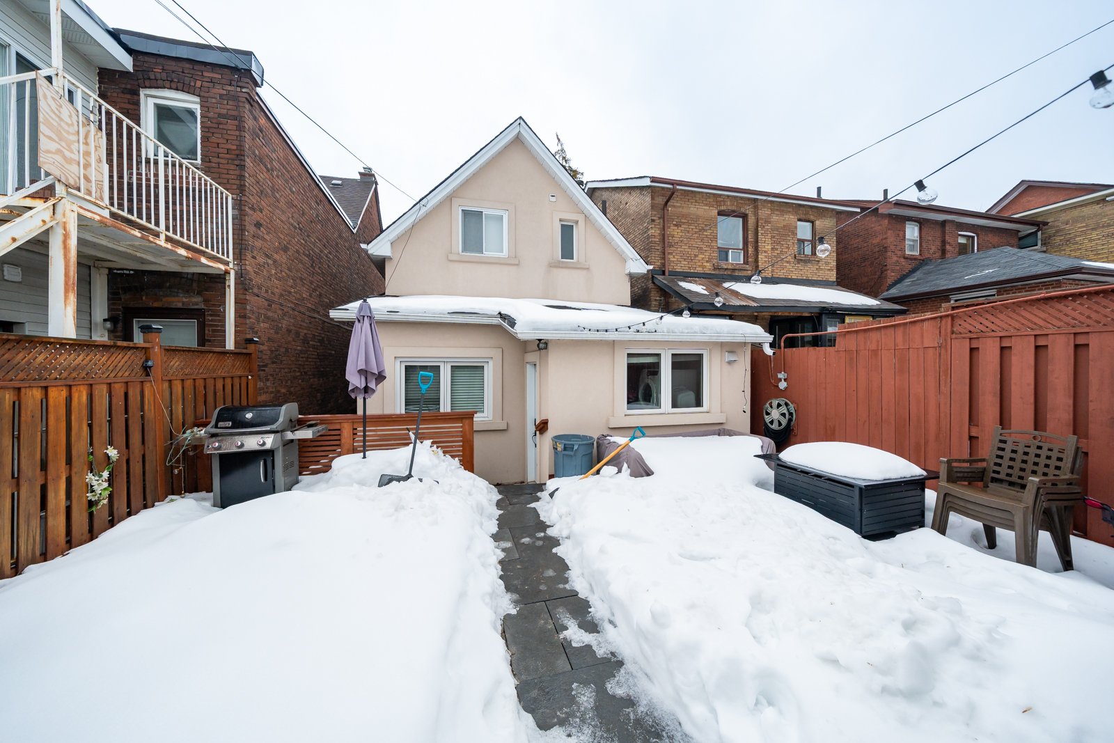 135 Sellers Ave 