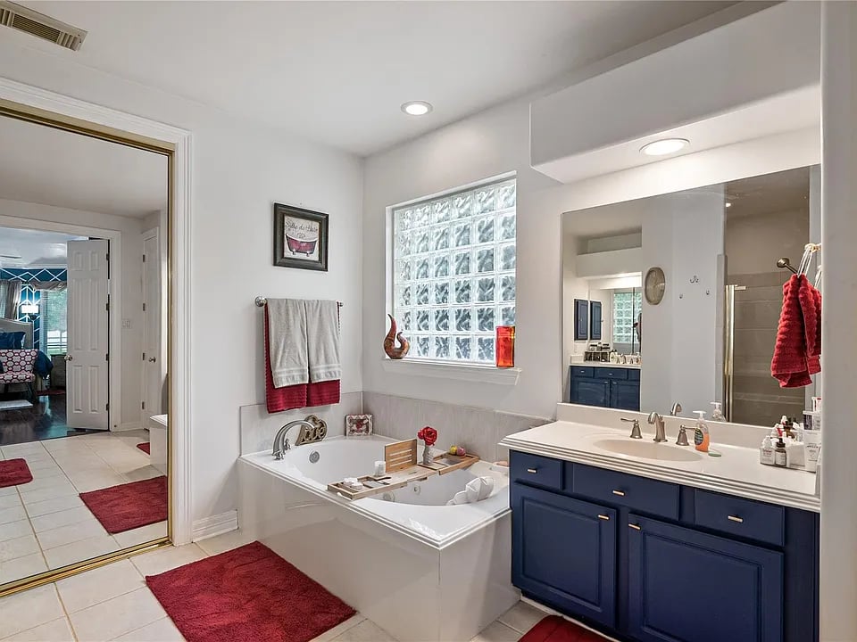 15019 Timbershire Ct
