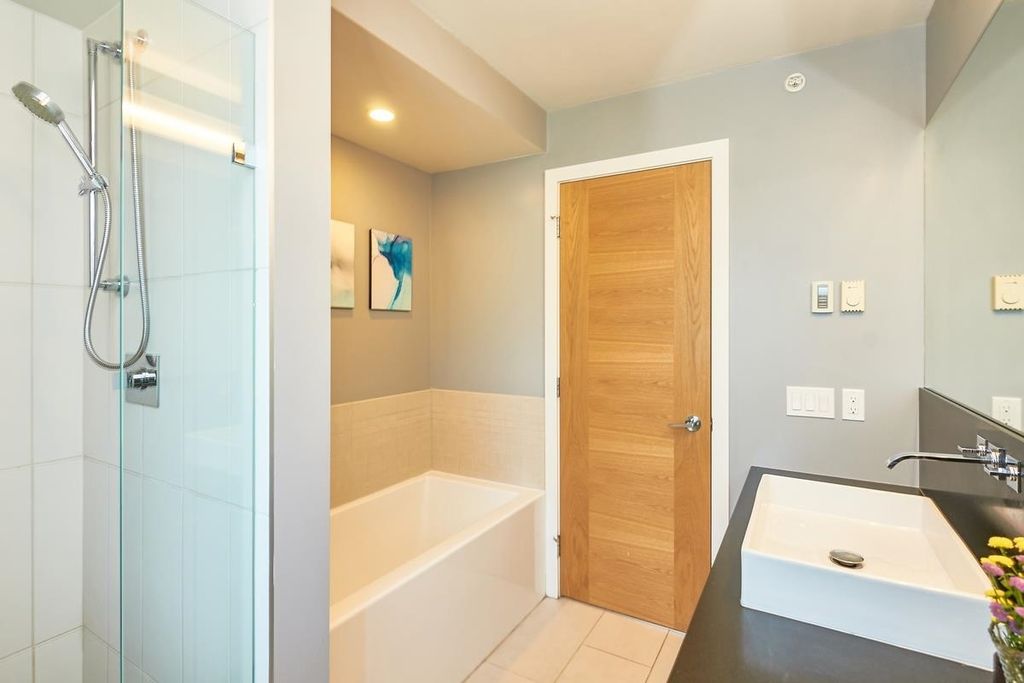 230 Salter St, #2