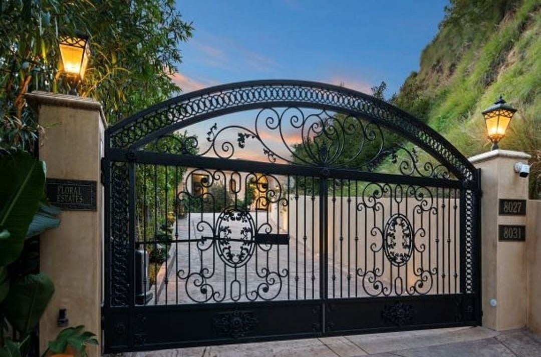 Symphony Grandeur
