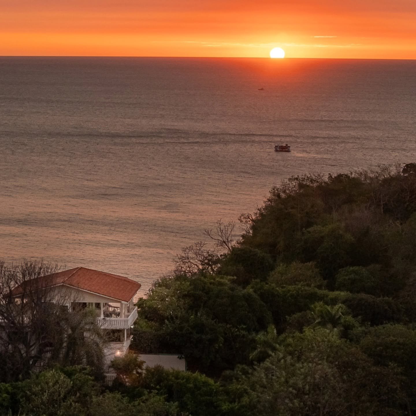 Casa Eterna | Rare Titled Oceanfront Estate in Flamingo Beach, Costa Rica