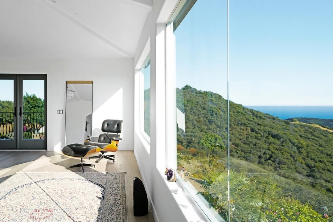 Grandeur House