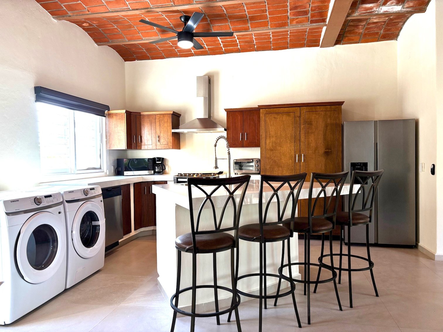 Spacious, Safe & Private - Golden Zone 2 Bed Oasis with Private Pool 👙