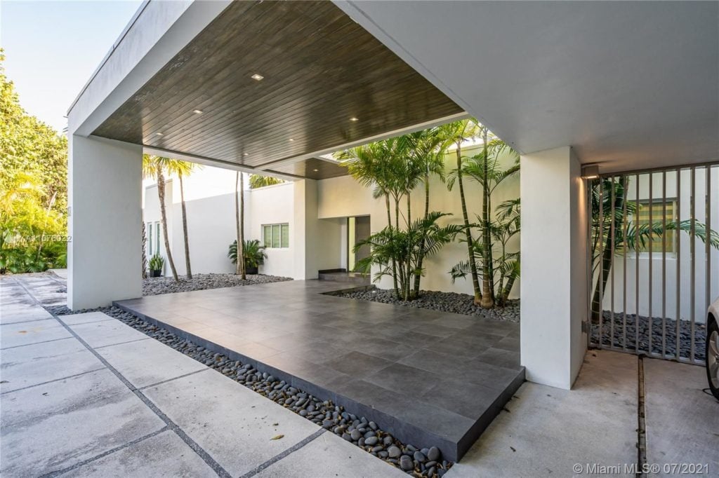 Key Biscayne Estate Closes at $8.25M