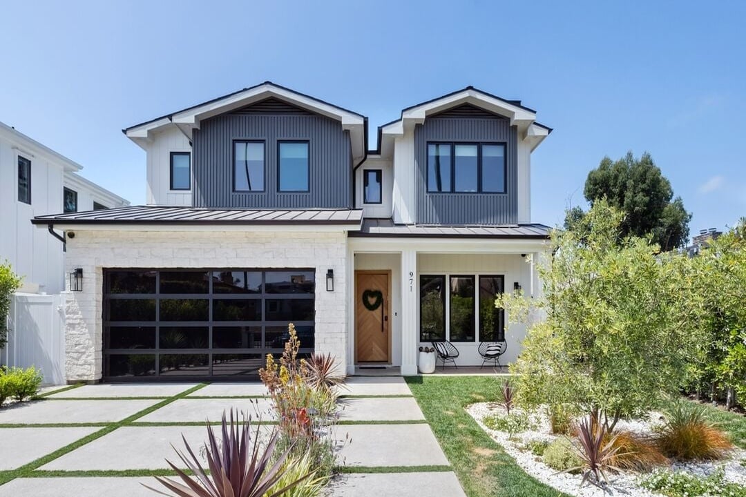 Fairmont Reserve, S Bundy Dr, 90049