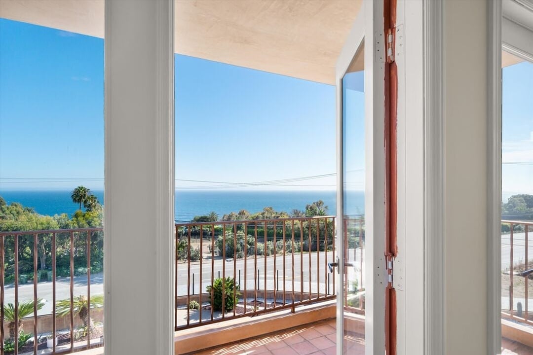 Puesta Del Sol St, 90265