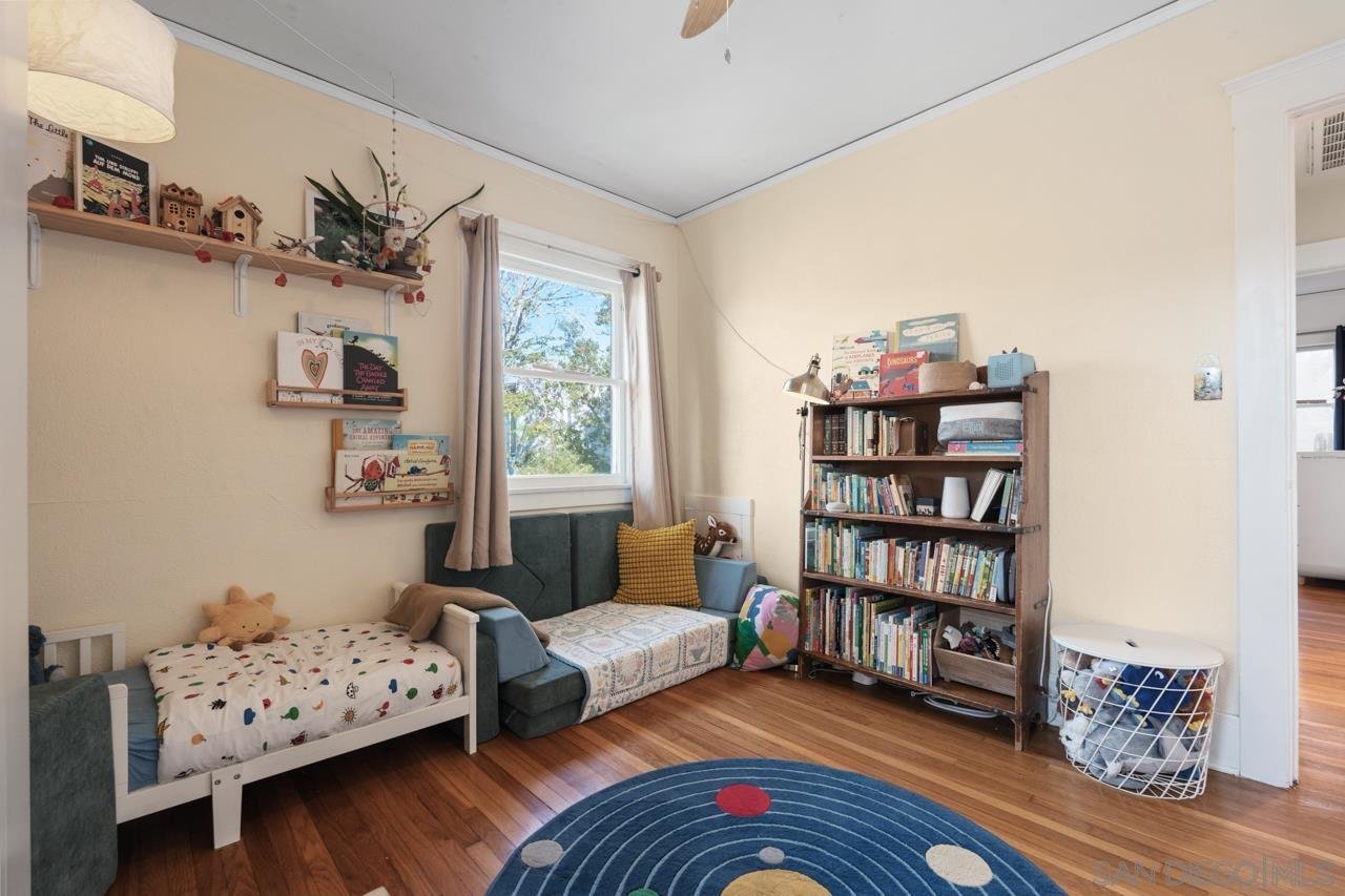 1042 Lincoln Ave. San Diego, CA