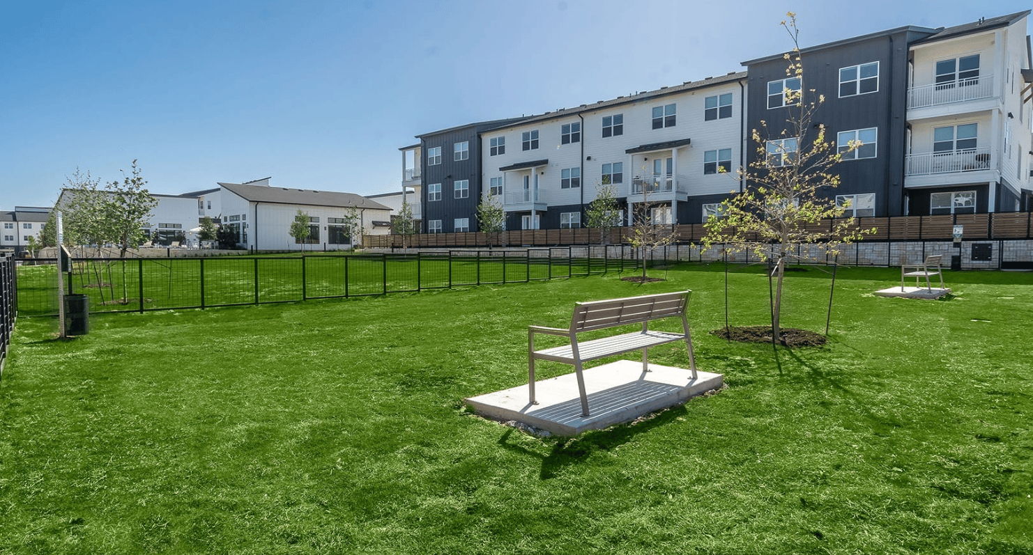 Enjoy up to 12 weeks of base rent FREE!
