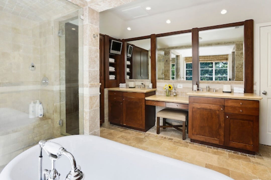 Ridge Oasis