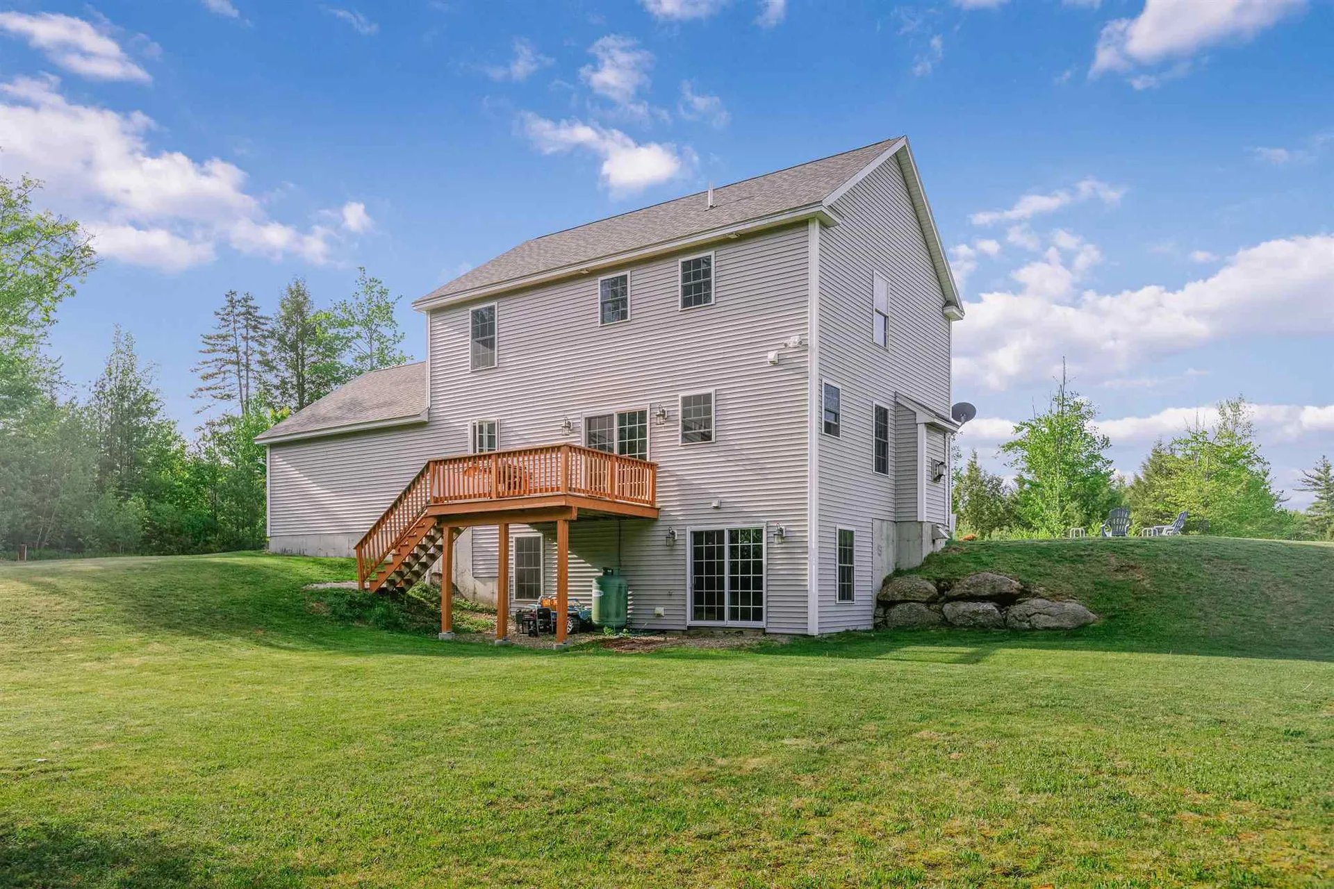 60 Spruce Ridge Dr