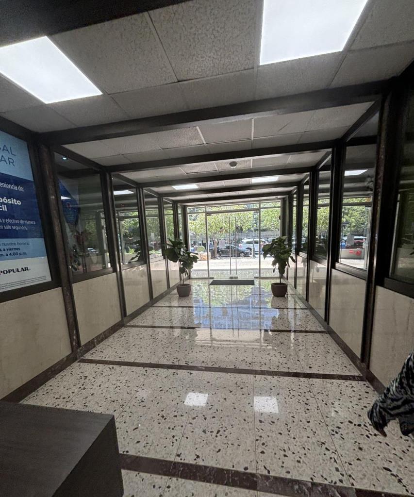 701 Av. de la Constitución