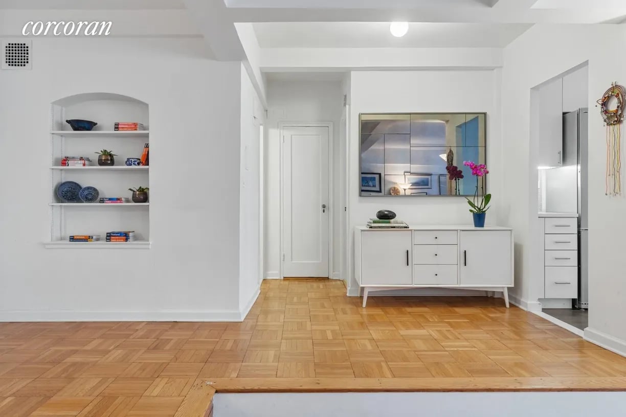 333 W 57th St Apt 5B