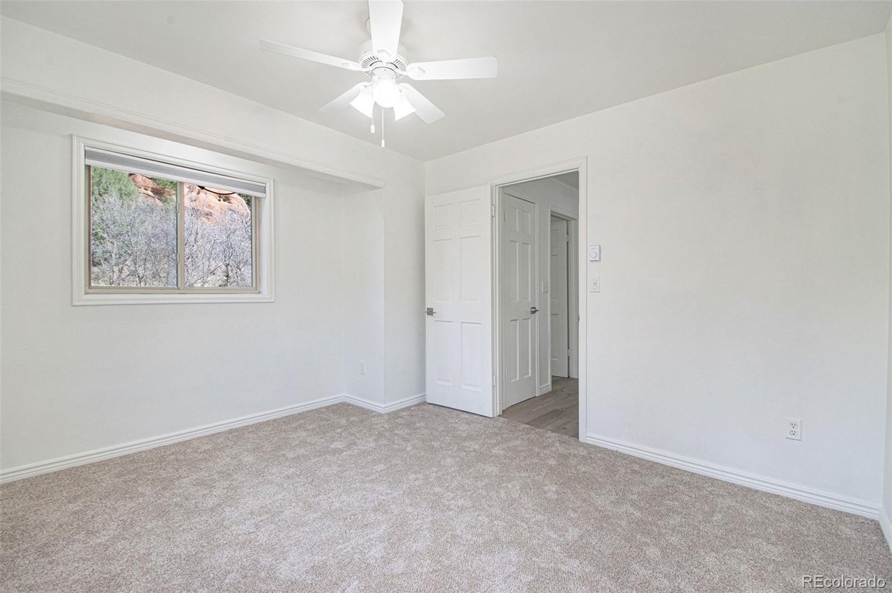 6225 Apache Dr