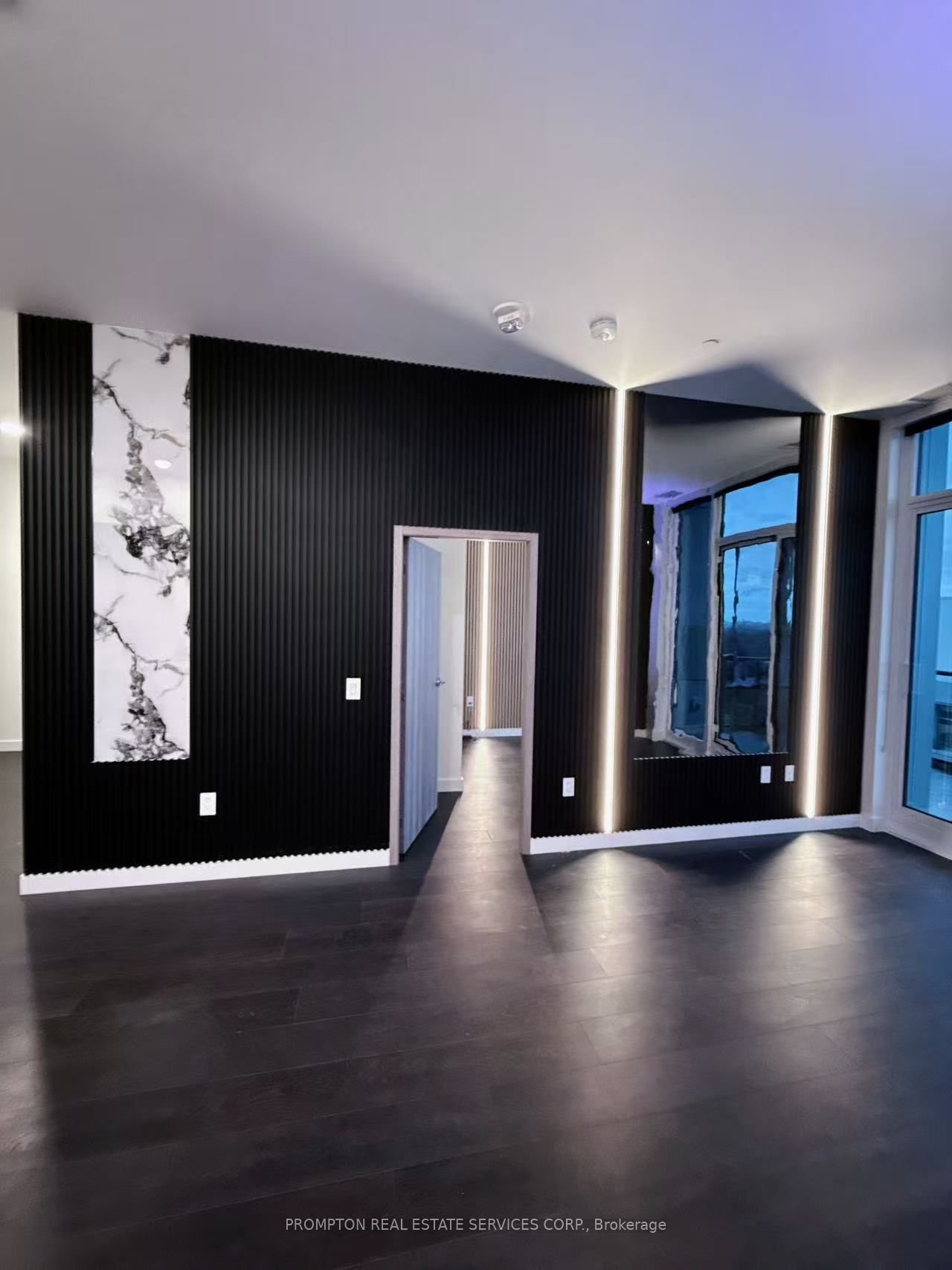 SEASON CONDOS PENTHOUSE