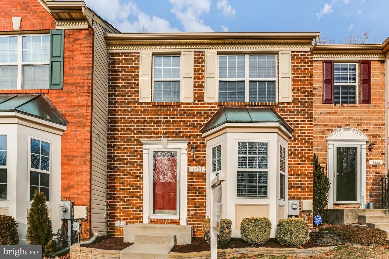 1431 Falcon Nest Ct