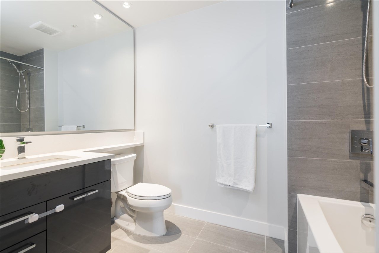 1768 Gilmore Ave, #303