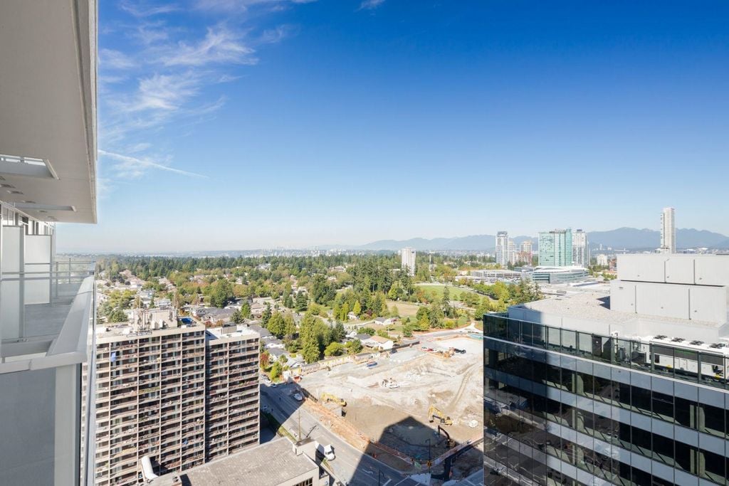 13615 Fraser Hwy, #2508