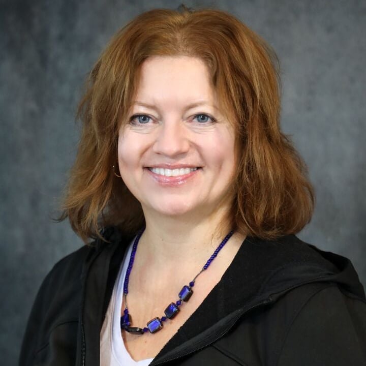 Cindy Barron Frostburg, MD Real Estate Agent Headshot