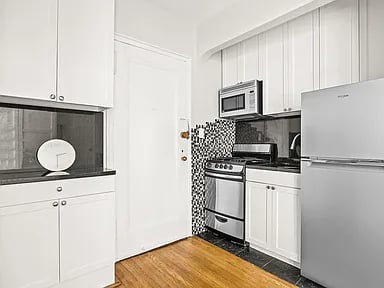 40 Ocean Pkwy #1F