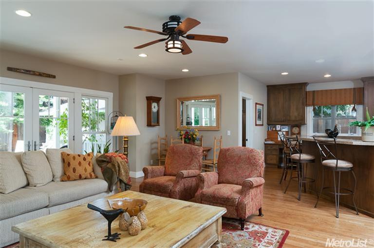 Sold in Fabulous 40's! 1366 47th St. - Represented Buyer