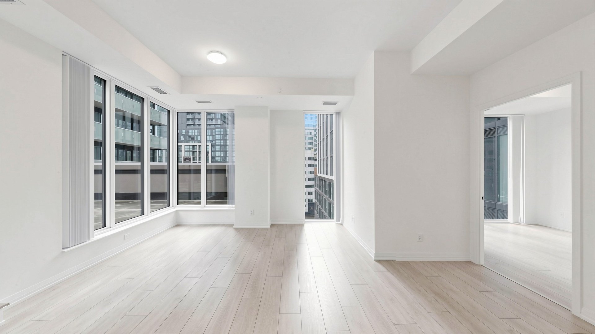 Luxury King West Residence