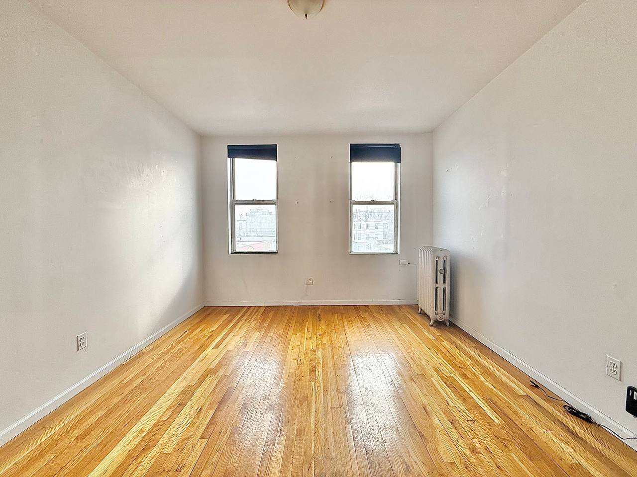 959 Metropolitan Avenue 1L