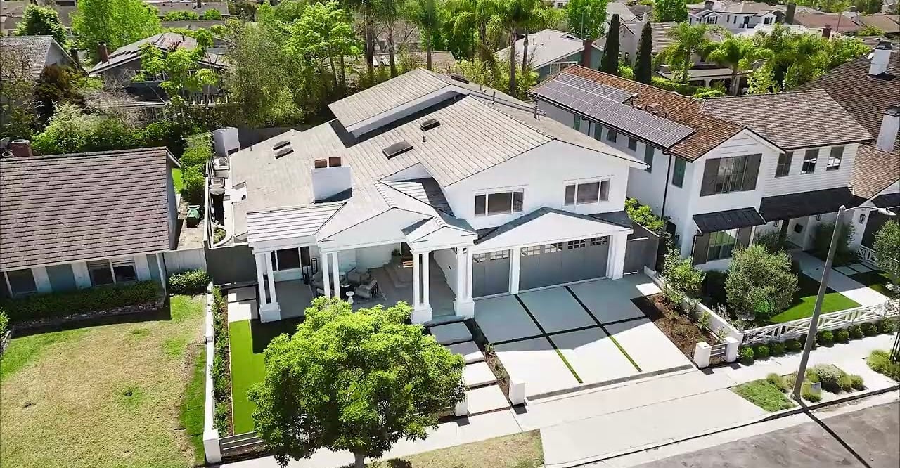 1969 Port Dunleigh Circle Newport Beach, CA 92600. Sold $4,795,000