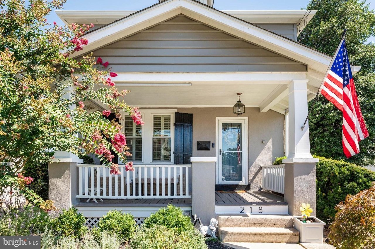 218 W 11th Ave