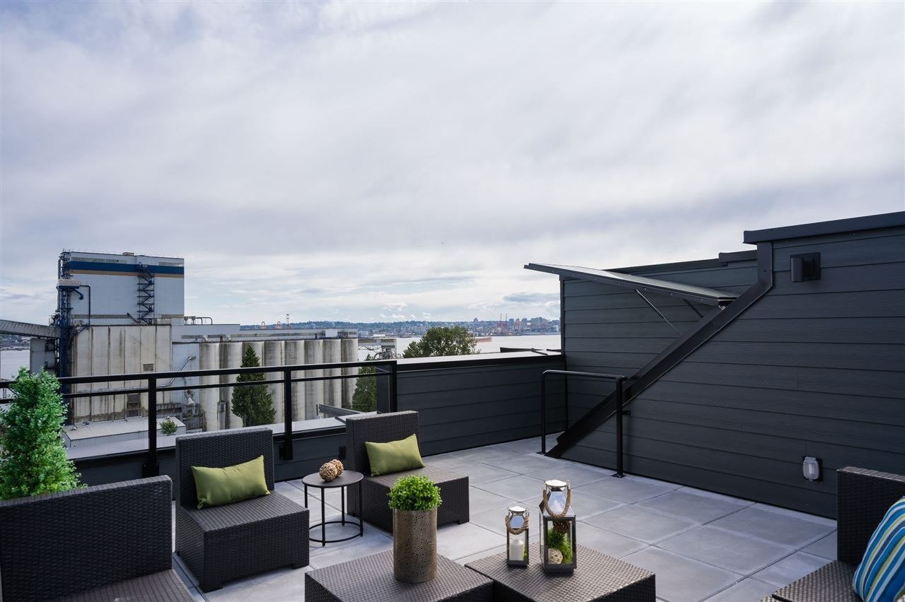 525 E 2nd St, #422
