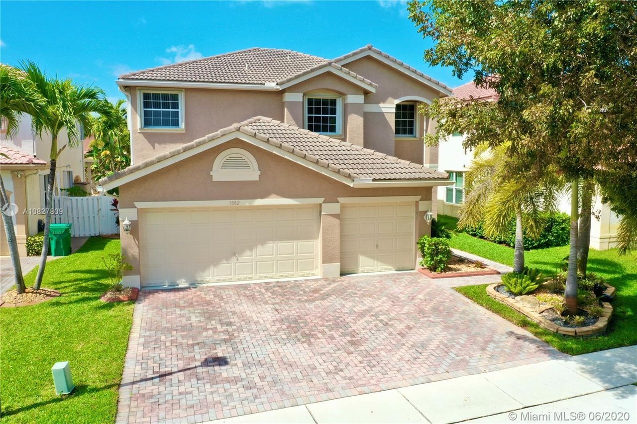 1882 SW 152nd Ter