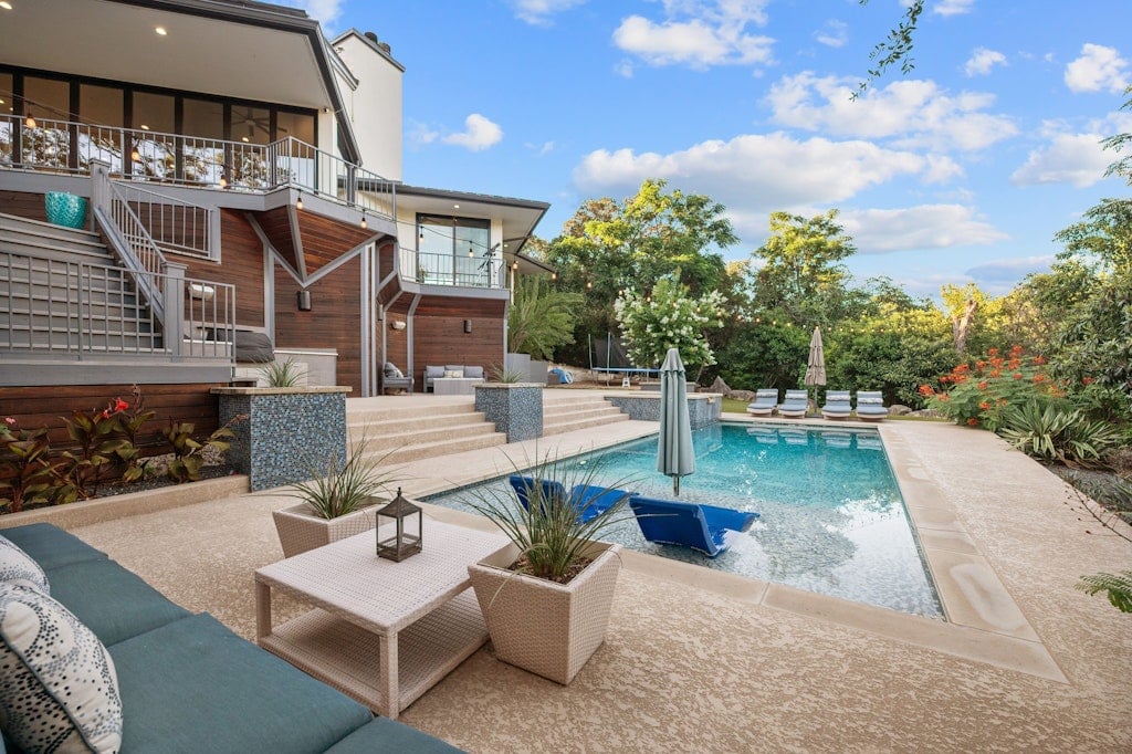 3200 Three Rivers