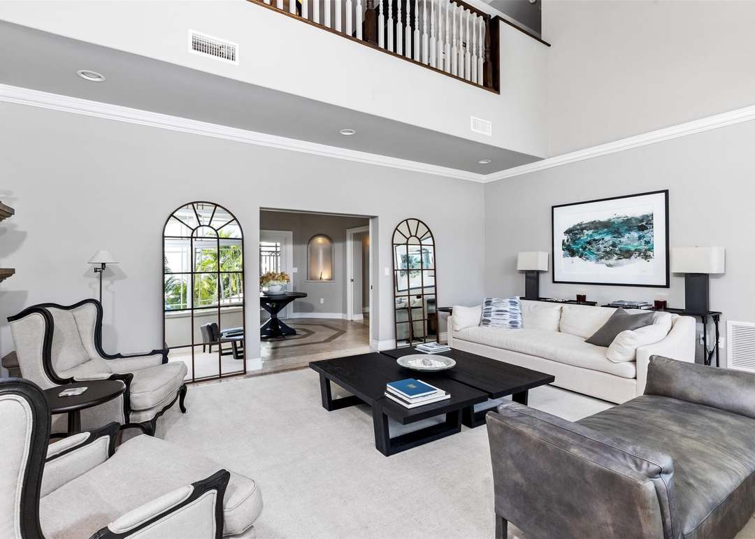 166 Royal Palm Dr