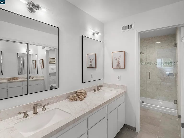 28 Curlew Way, Novato
