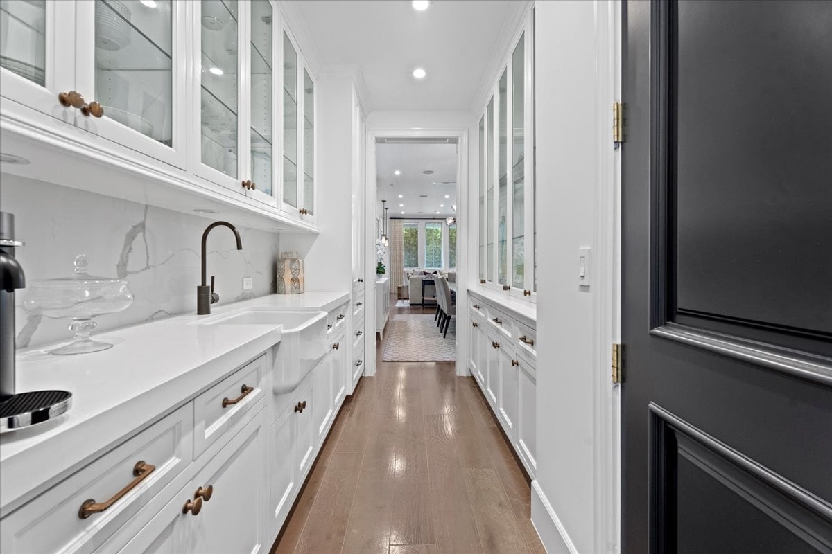 5 ★ 5 En Suite Luxe Stunner in Studio City