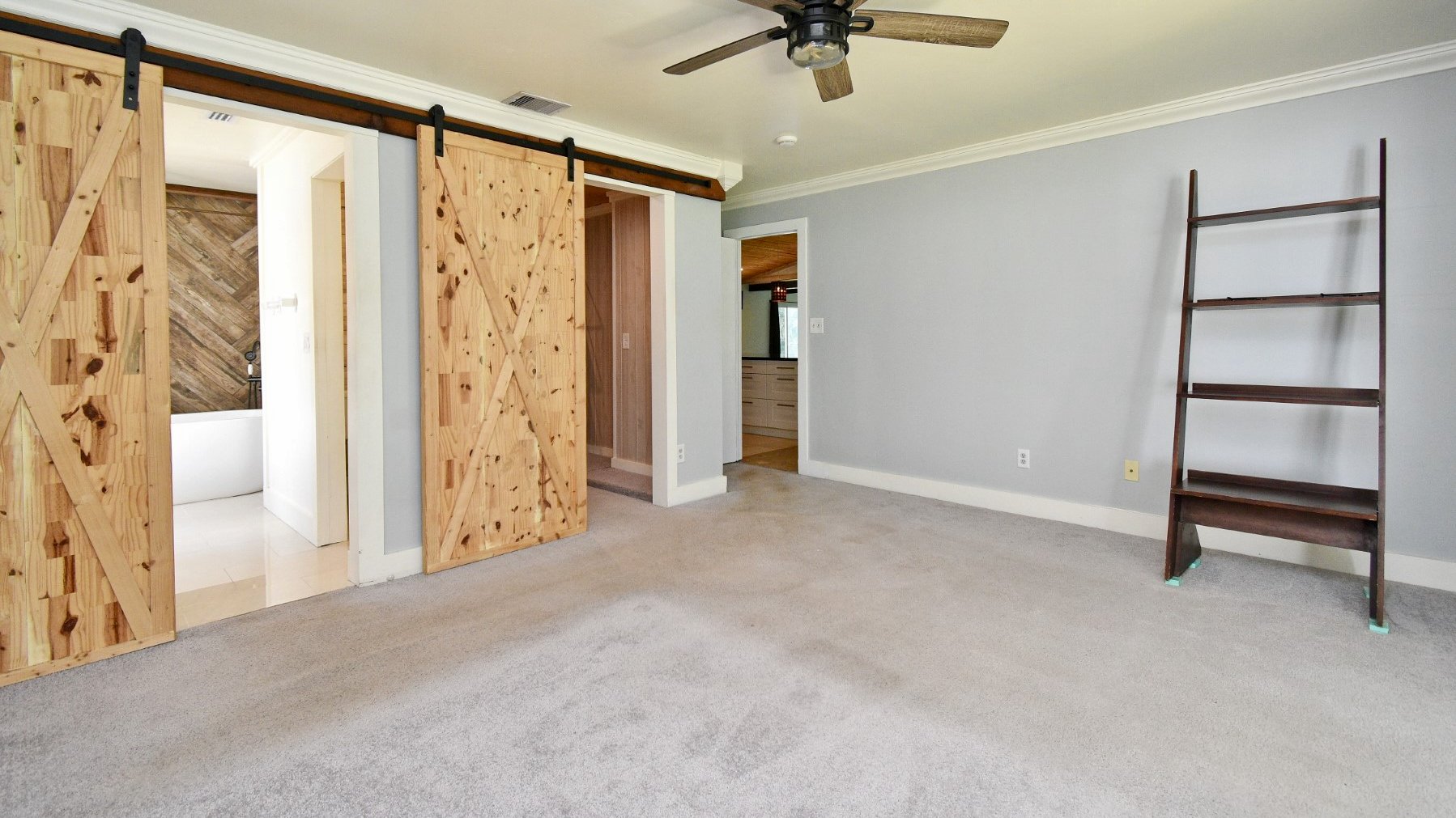 Three-Bedroom for Lease in Orlando's Bay Lakes Neighborhood