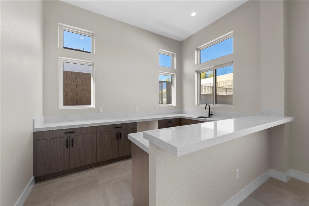 11000 Horizon Ledge Ave.