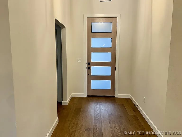 3003 S 6th Pl