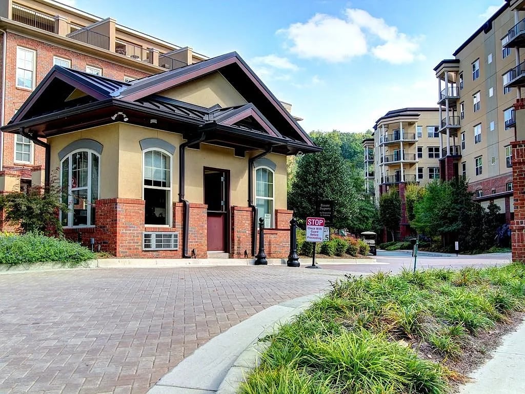 200 River Vista Dr #733