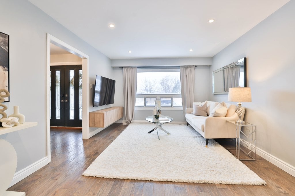 2673 Kingsberry Cres