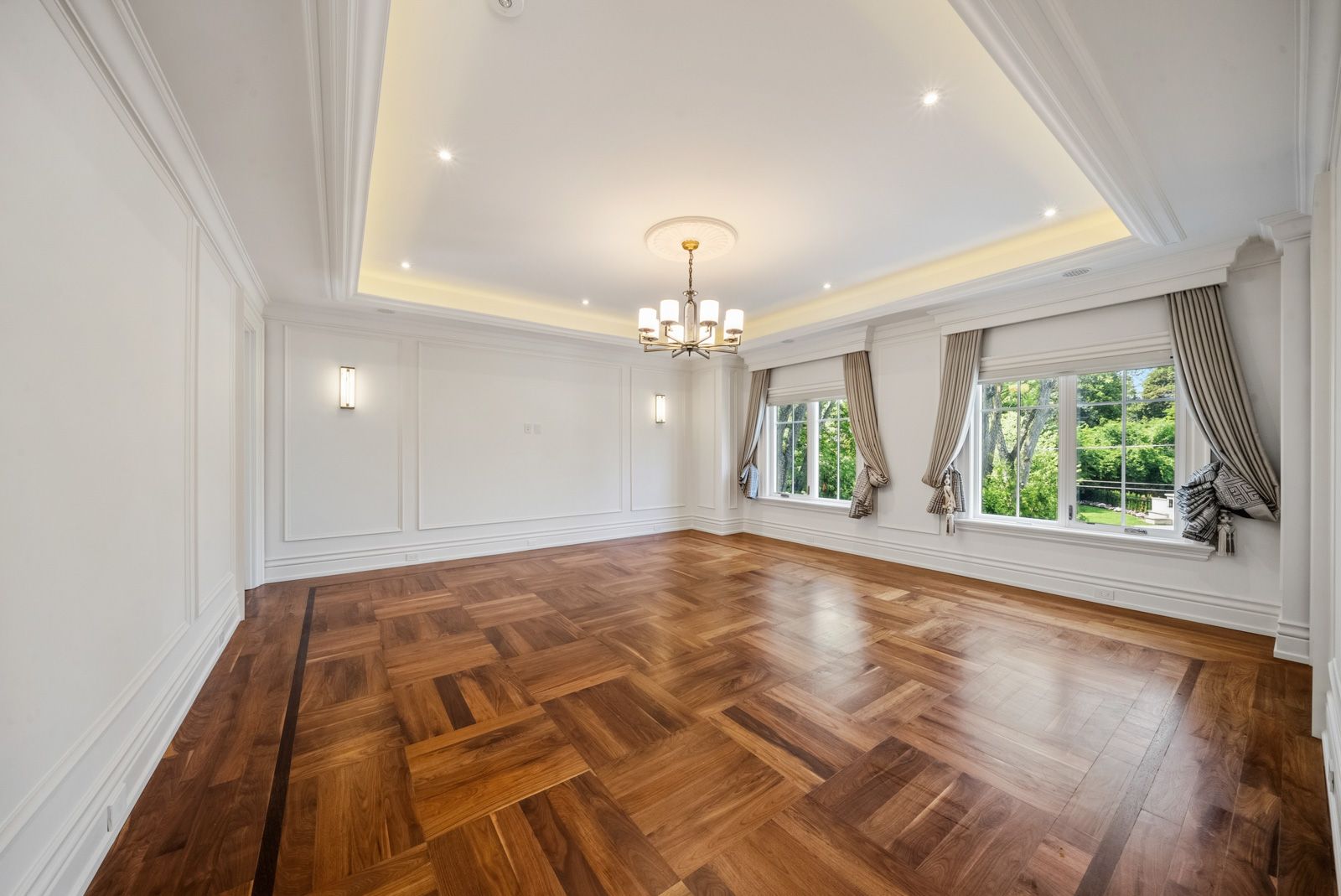 Grand Palatial Newly Completed