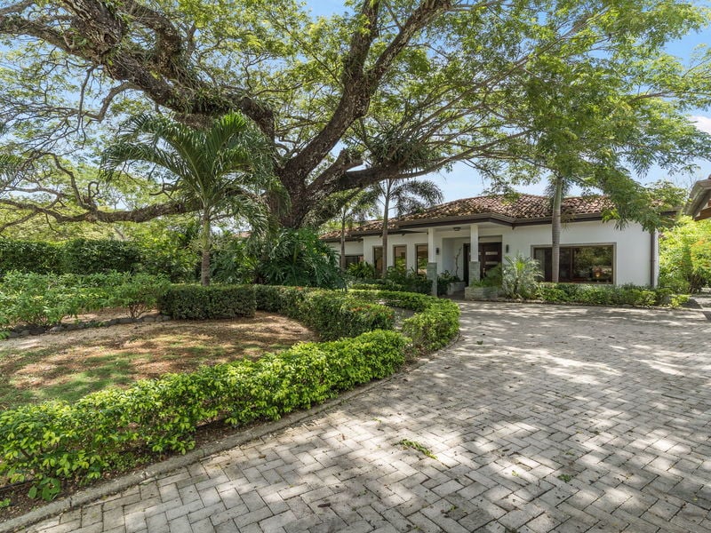 Casa Sunset | Resort-Style Entertainer’s Retreat with Pool in Hacienda Pinilla, Costa Rica