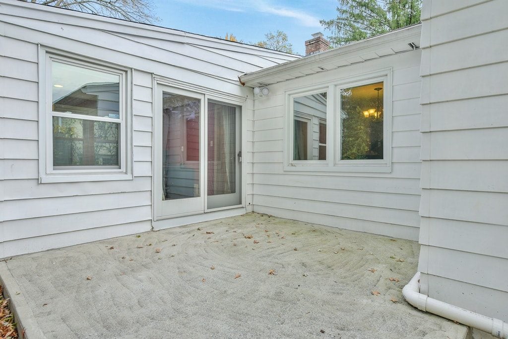 Just Rented – 19 Locust Avenue, Millburn – $4,200 Per Month